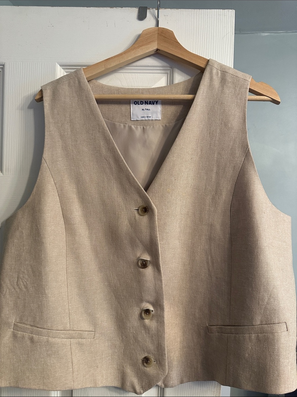Old Navy Natural Beige Linen-Blend Button Vest